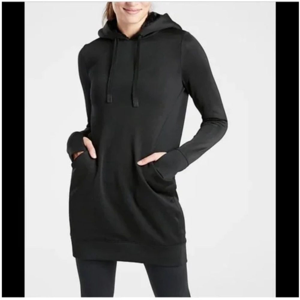 Athleta women’s Triumph LUXE Shine Black Hoodie Dress Pockets Fur-Lined Hood M